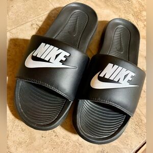 Nike Women's Victori One Sandal